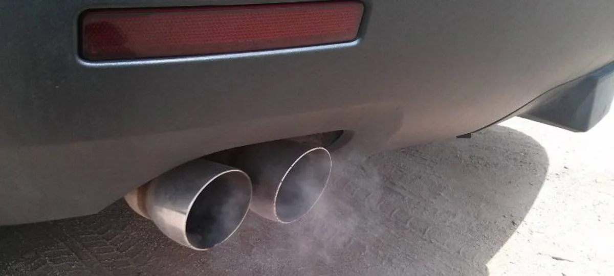 السبب في خروج ماء من عادم السيارة