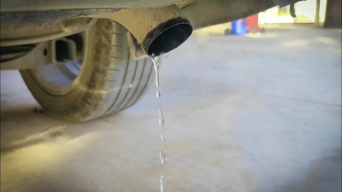 السبب في خروج ماء من عادم السيارة