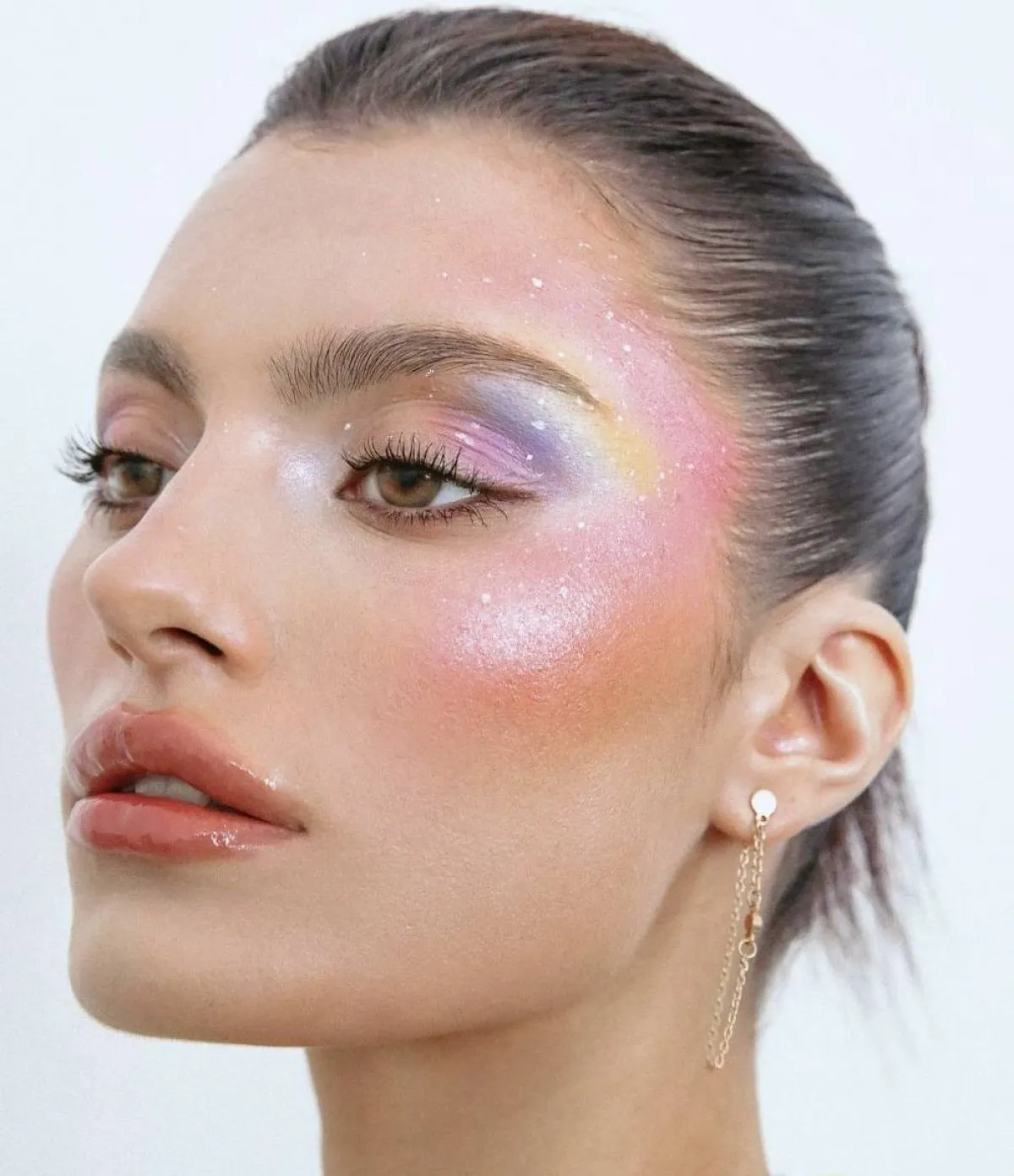 مكياج قوس قزح