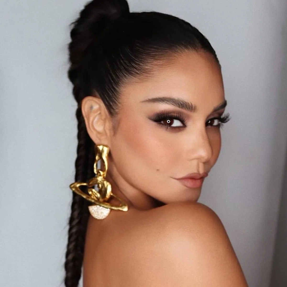 صور  مكياج عيون فانيسا هادجنز