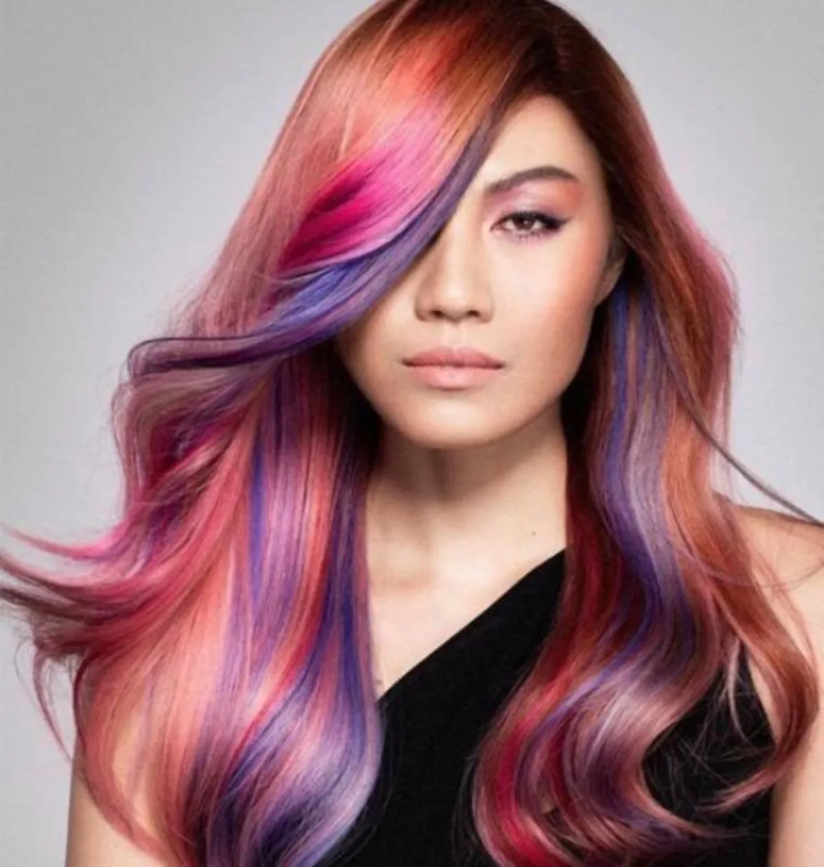 صبغات شعر وردي مع اللون الأزرق