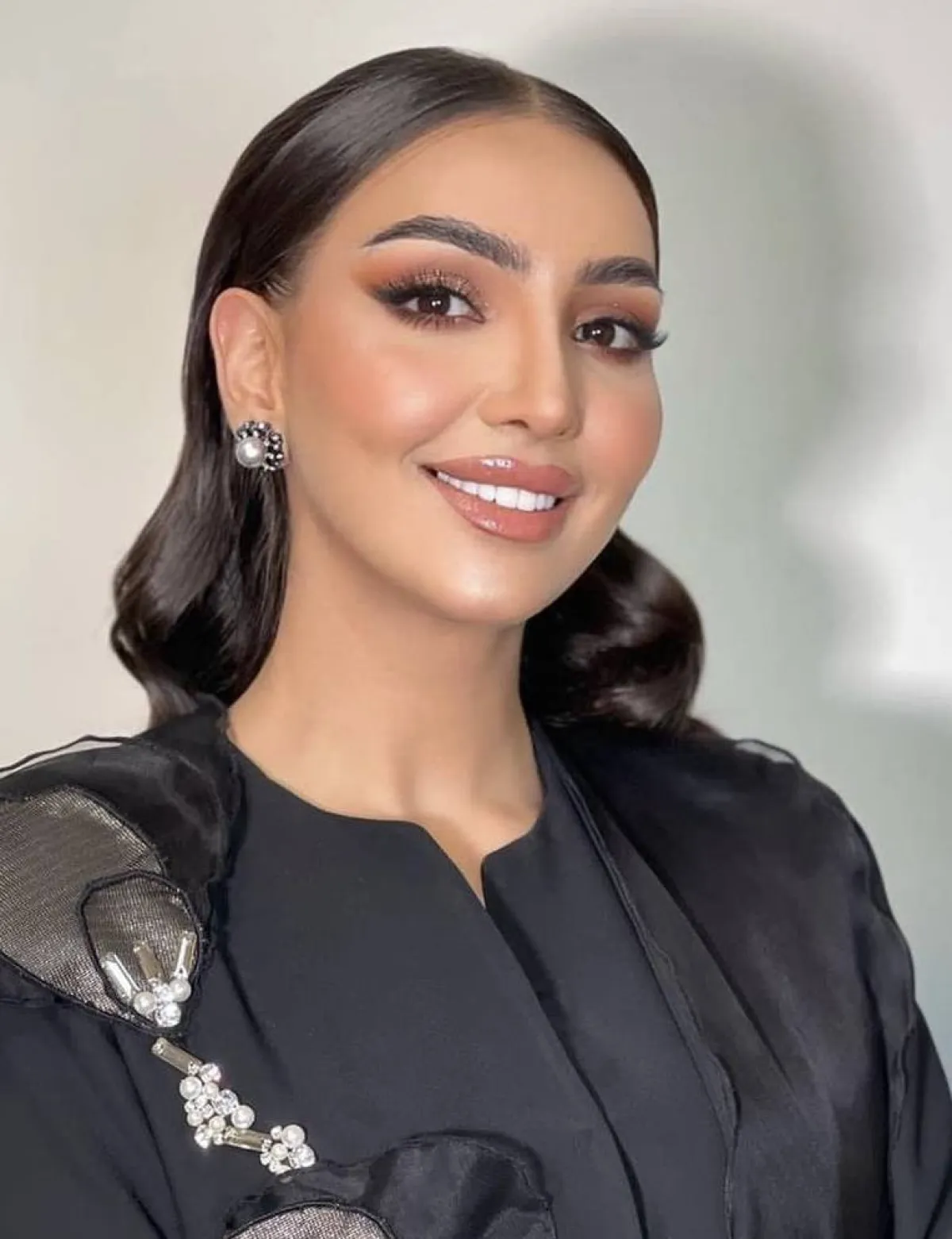 مكياج مشمشي من هبة الحسين -الصورة من حسابها على الانستغرام