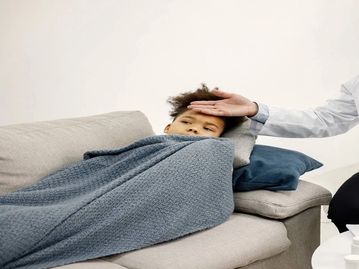 صورة لطفلة مريضة 