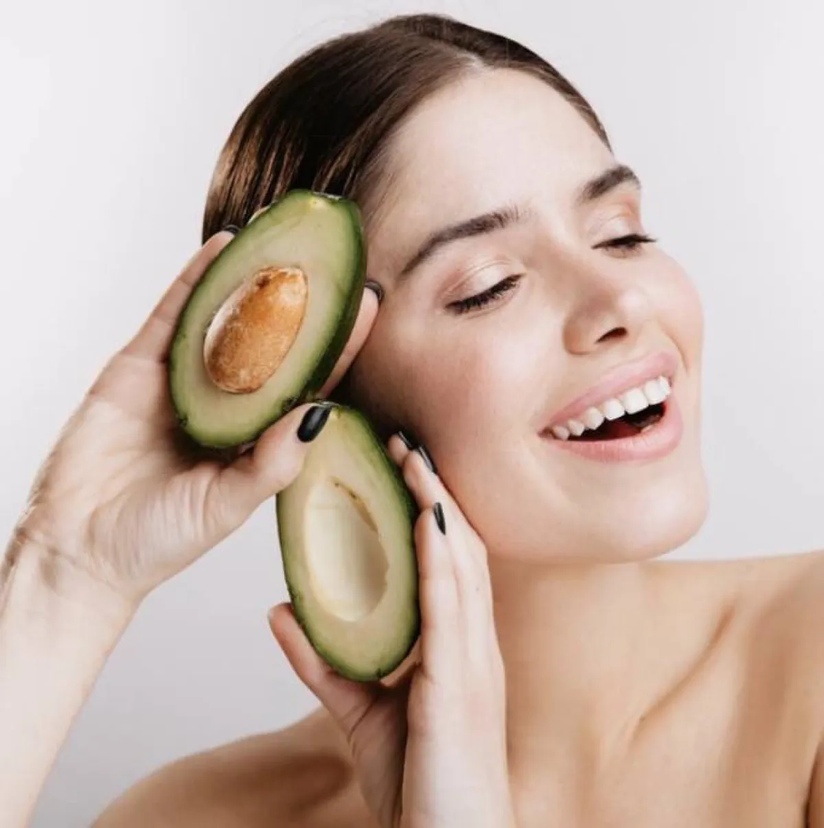 زيت الافوكادو للوجه قبل النوم