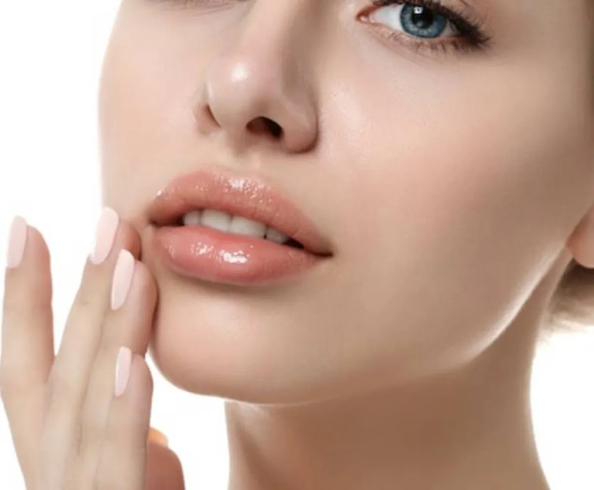 العناية بالشفاة