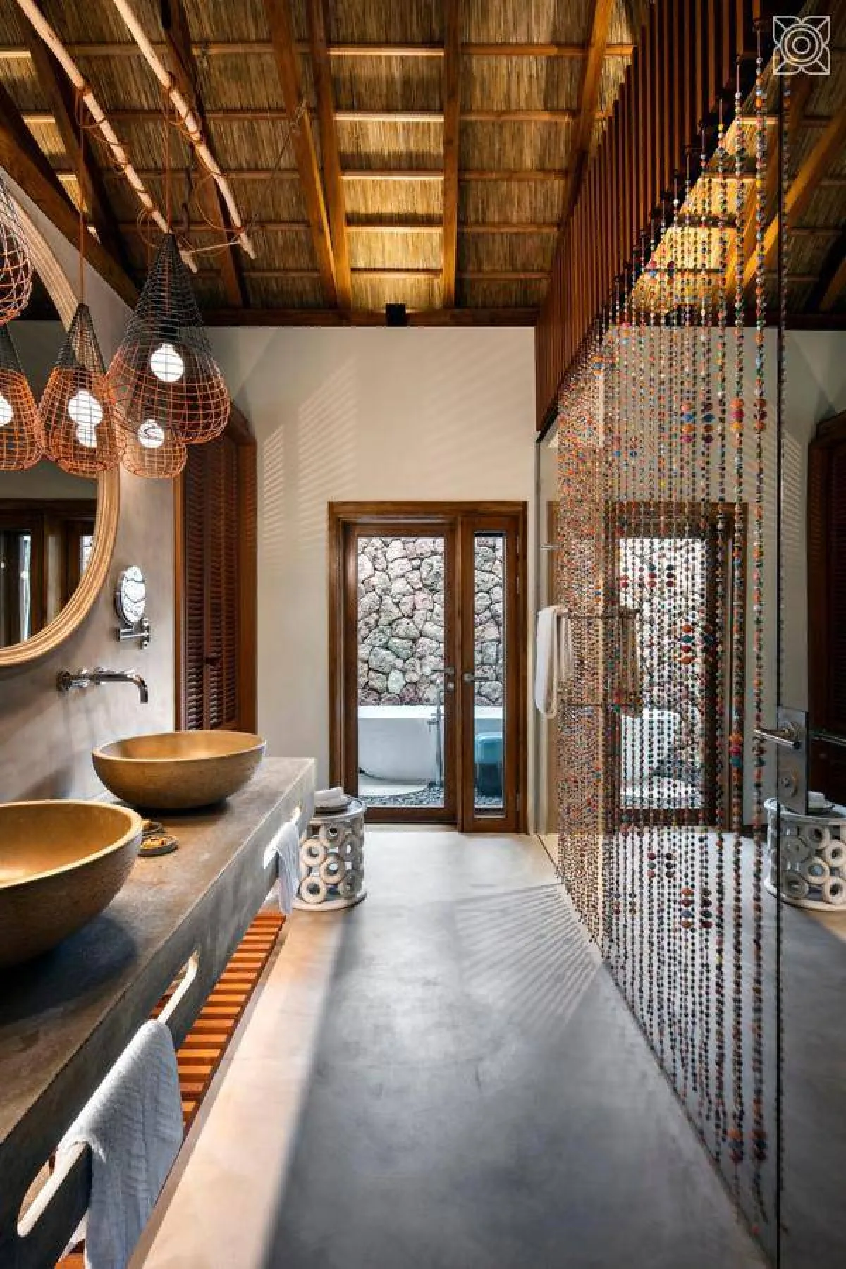 خامات طبيعية في حمامات غرف زوري زنجبار