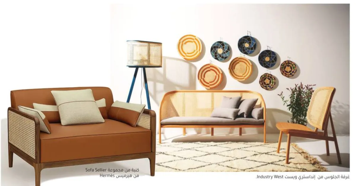 كنبة من مجموعة Sofa Sellier من هيرميس Hermès وغرفة الجلوس من إنداستري ويست Industry West.