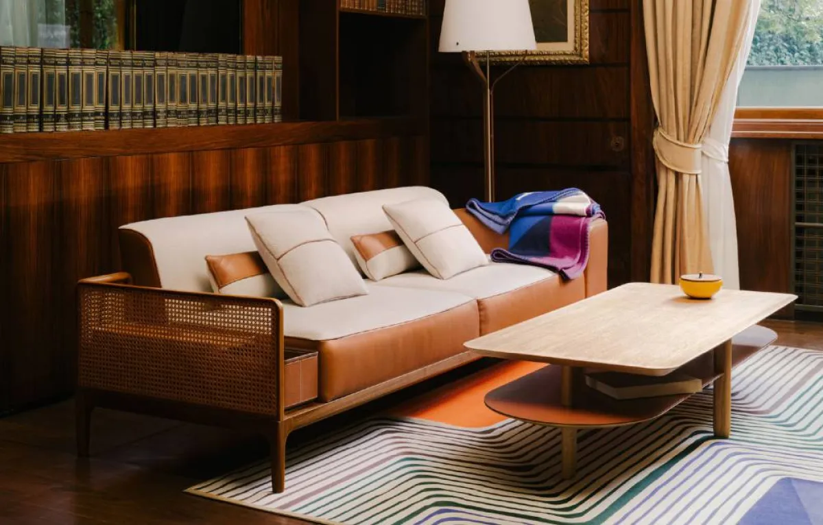 كنبة وطاولة لغرفة الجلوس من هيرميس Hermès