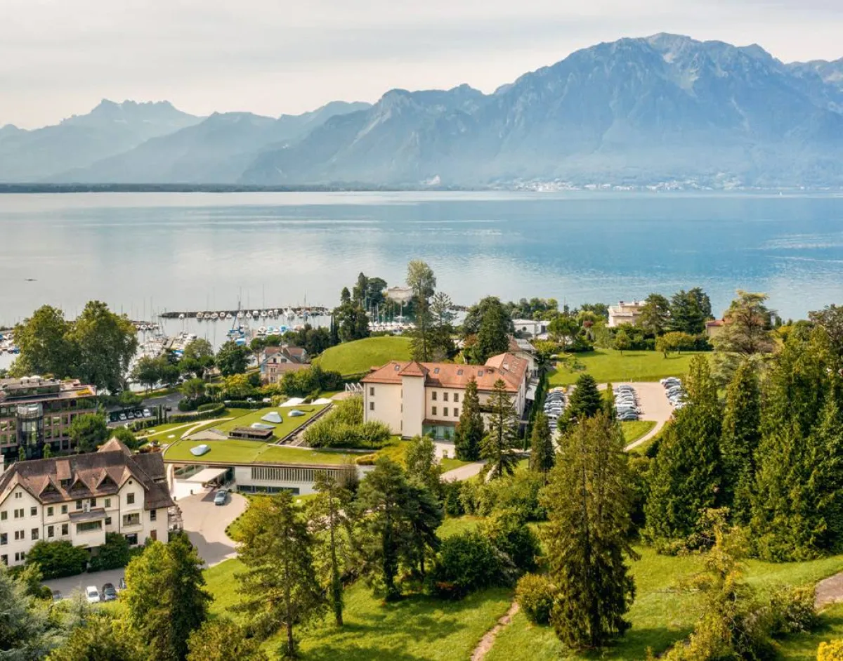 سويسرا رائدة في تجديد شباب الجلد بالخلايا الجذعية Stem Cells Skin Rejuvenation in Switzerland