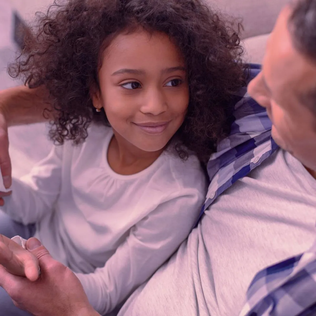 صورة لأب وطفلته