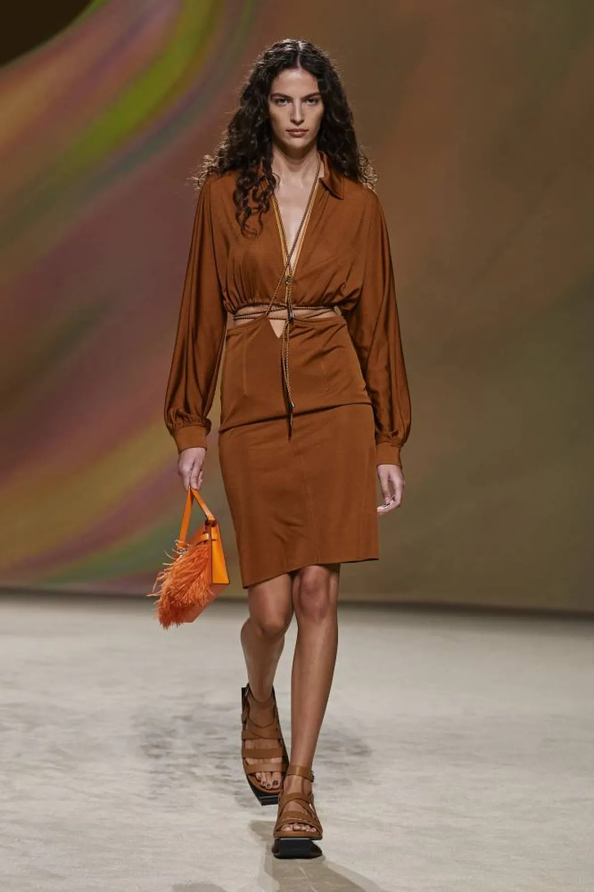 أسبوع باريس في يومه السادس