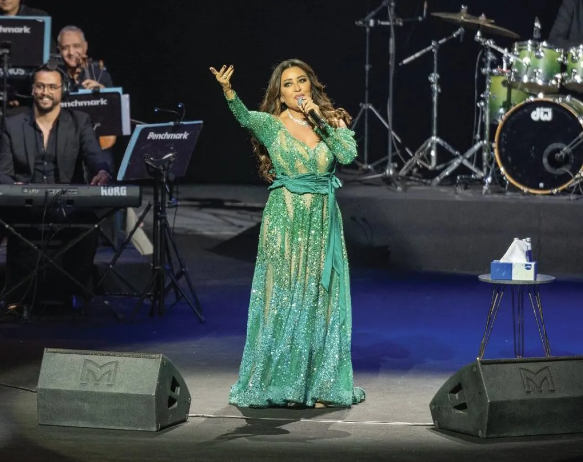 لطيفة تغني في الليلة التونسية  - الصورة من حساب معرض الرياض الدولي للكتاب في تويتر