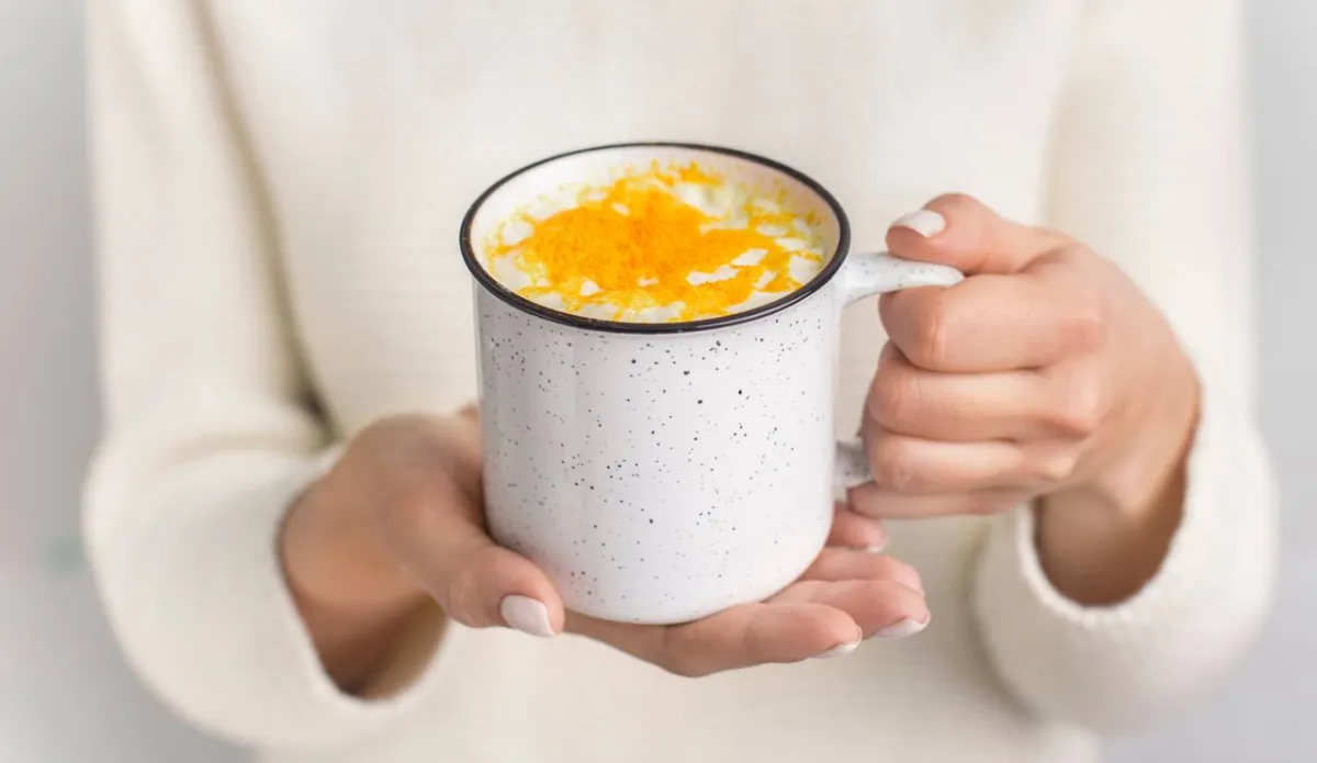 صورة لحليب بالكركم