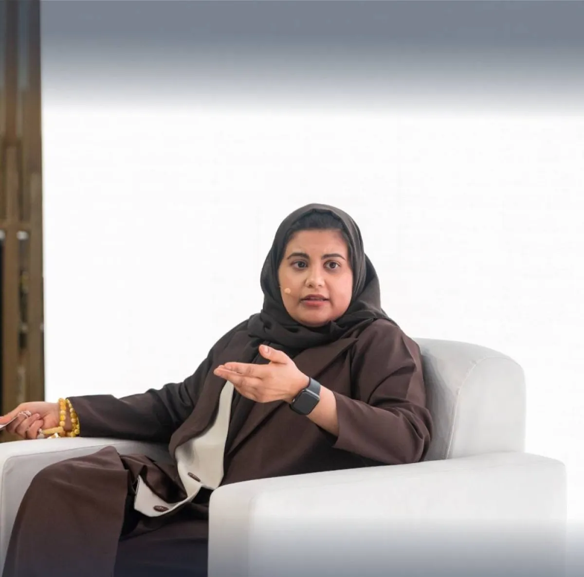 ايلاف السنيدي في جلسة حوارية - الصورة من حساب الفعاليات الثقافية على تويتر