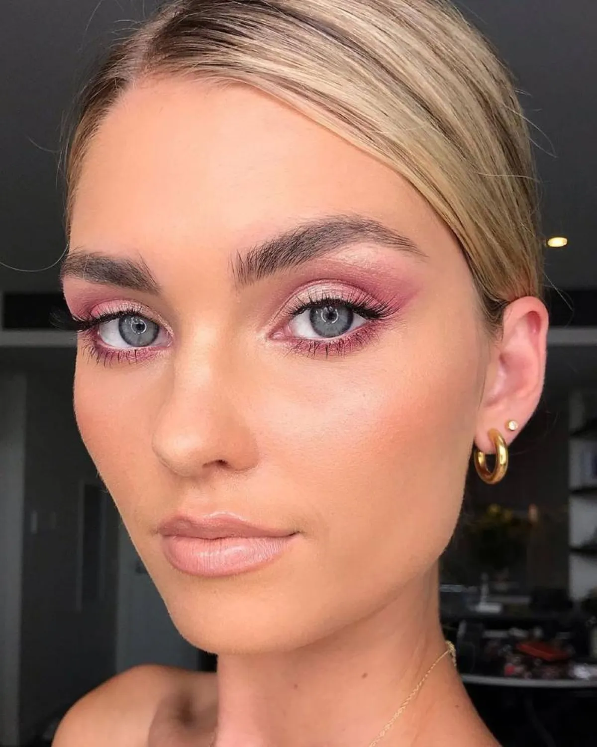 مكياج عيون سموكي