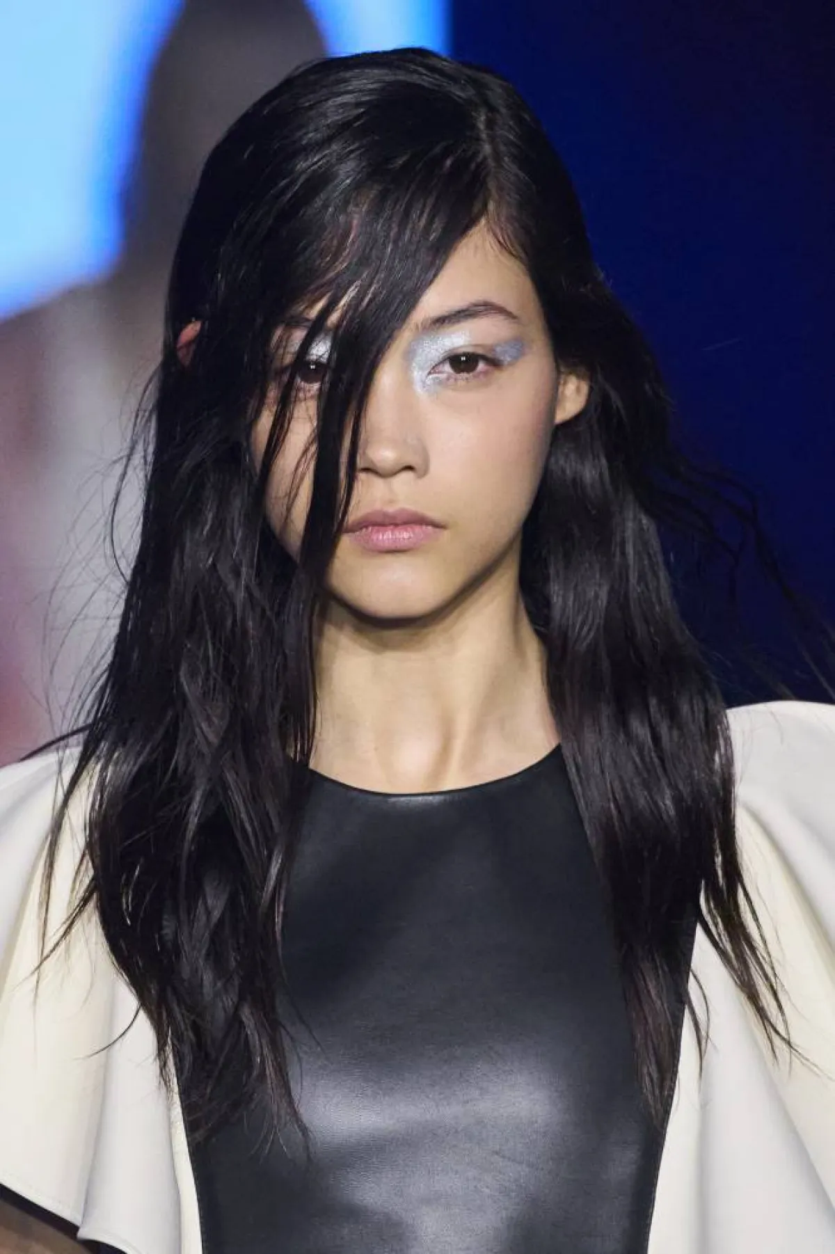 صيحات ظلال عيون 2023