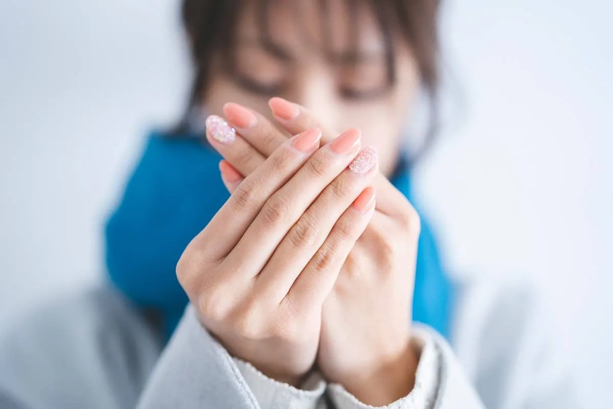 أظافر الأكريليك