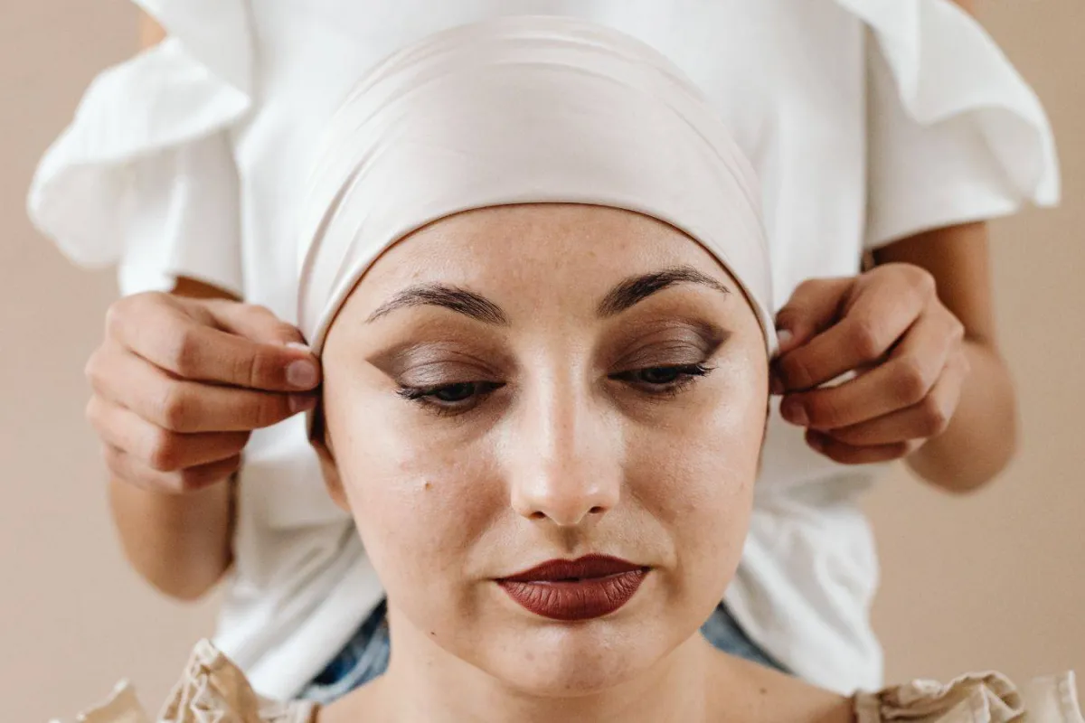 الإكسسوارات التي تحتاجها محاربات السرطان