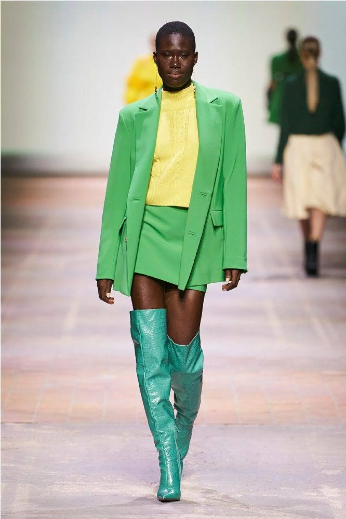 تنسيق اللَّون الأخضر مع الأصفر من مارسيل أوسترتاج «Marcel Ostertag»