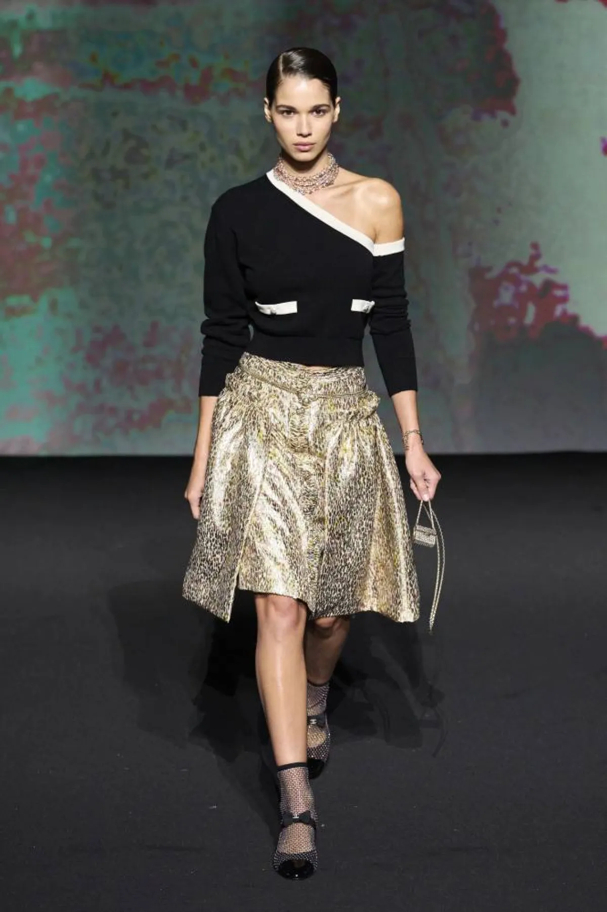 أسبوع باريس يختتم عروضه