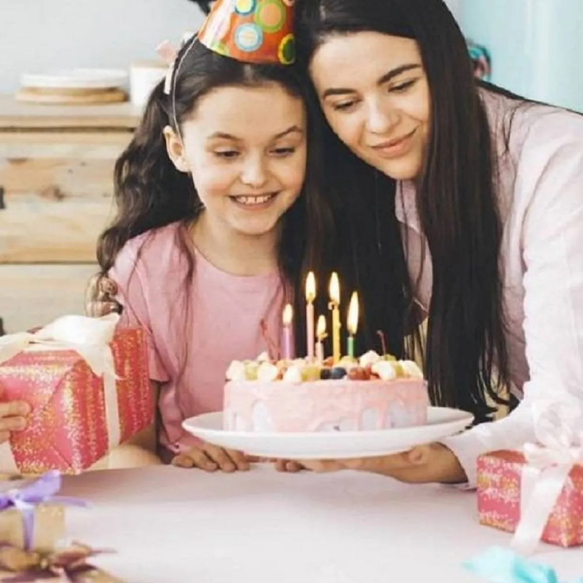 صورة لأم وطفلتها