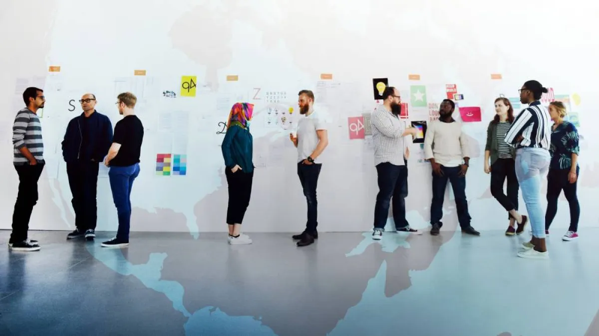 حسن التعامل مع الآخرين لبناء العلاقات المهنيّة