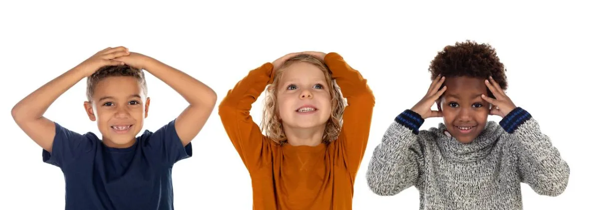 صورة لإشارات تعبيرية عن الخجل