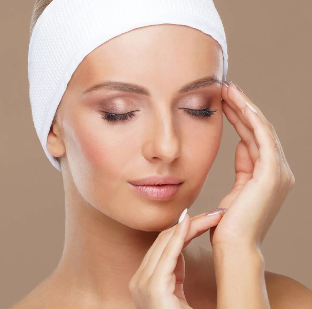 Titanium Dioxide ثاني أكسيد التيتانيوم للبشرة الفوائد وأفضل المنتجات