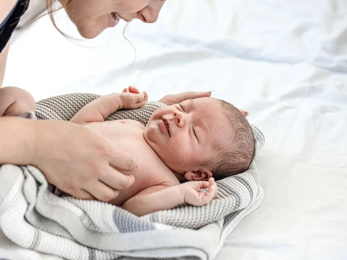 صورة لطفل رضيع نائم