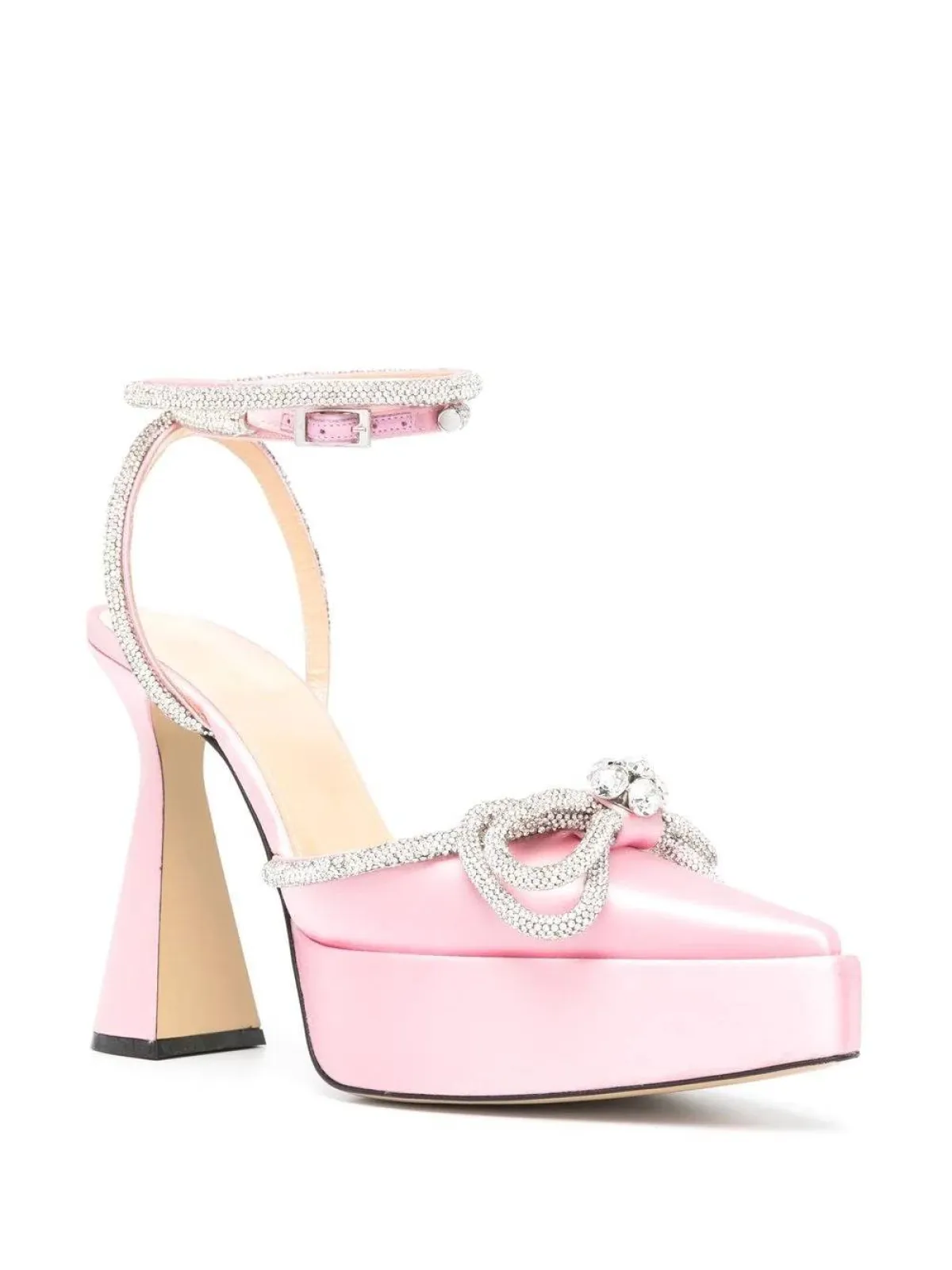 إكسسوارات باللون الزهري لشهر أكتوبر