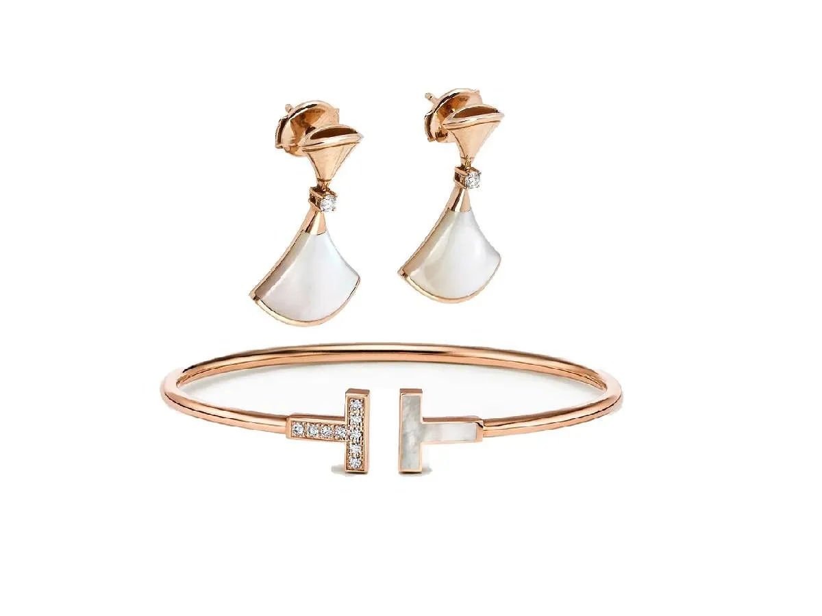 شاهدي أجمل مجوهرات مرصوفة بعرق اللؤلؤ لإطلالة ناعمة لعروس خريف 2022