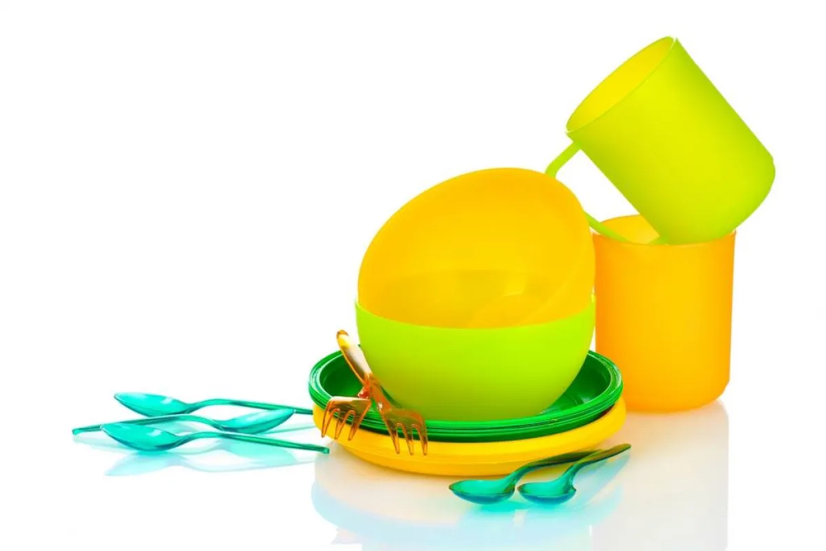 أدوات الطعام والشراب 