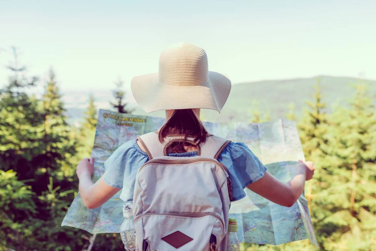 صورة تعبيرية عن السفر