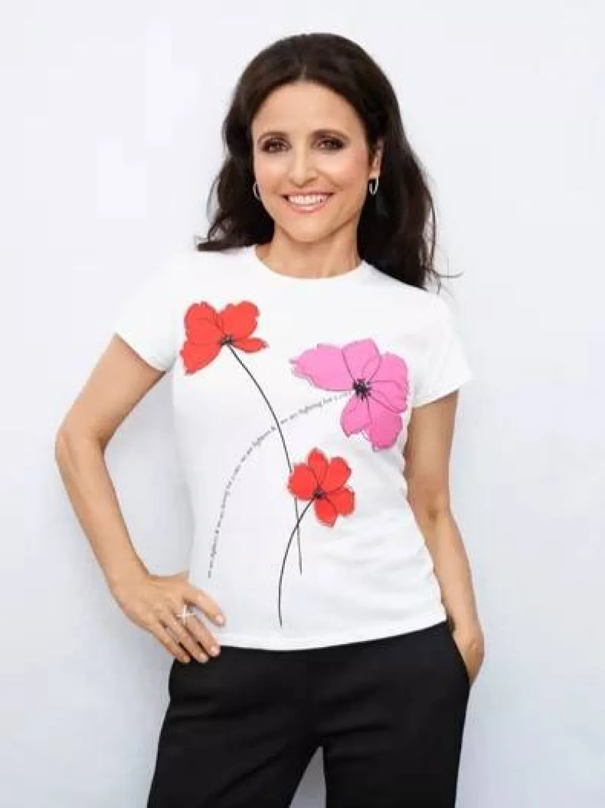 جوليا لويس- الصورة منم موقع People