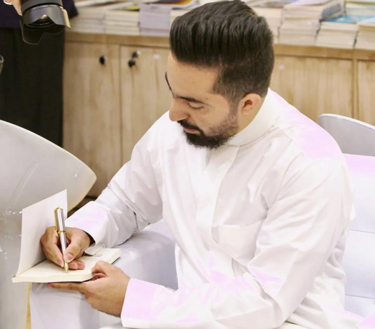 الكاتب عصام الدميني