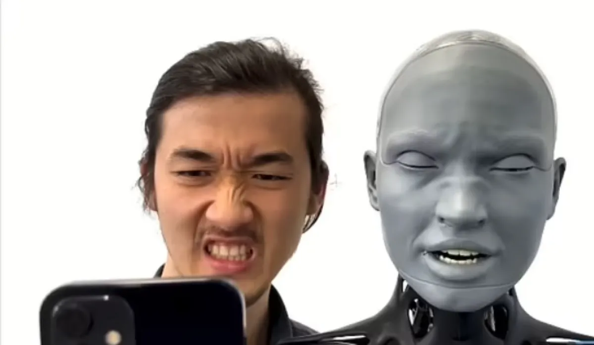 إنسان آلي يحاكي تعابير وجه الإنسان البشري - الصورة من dailymail