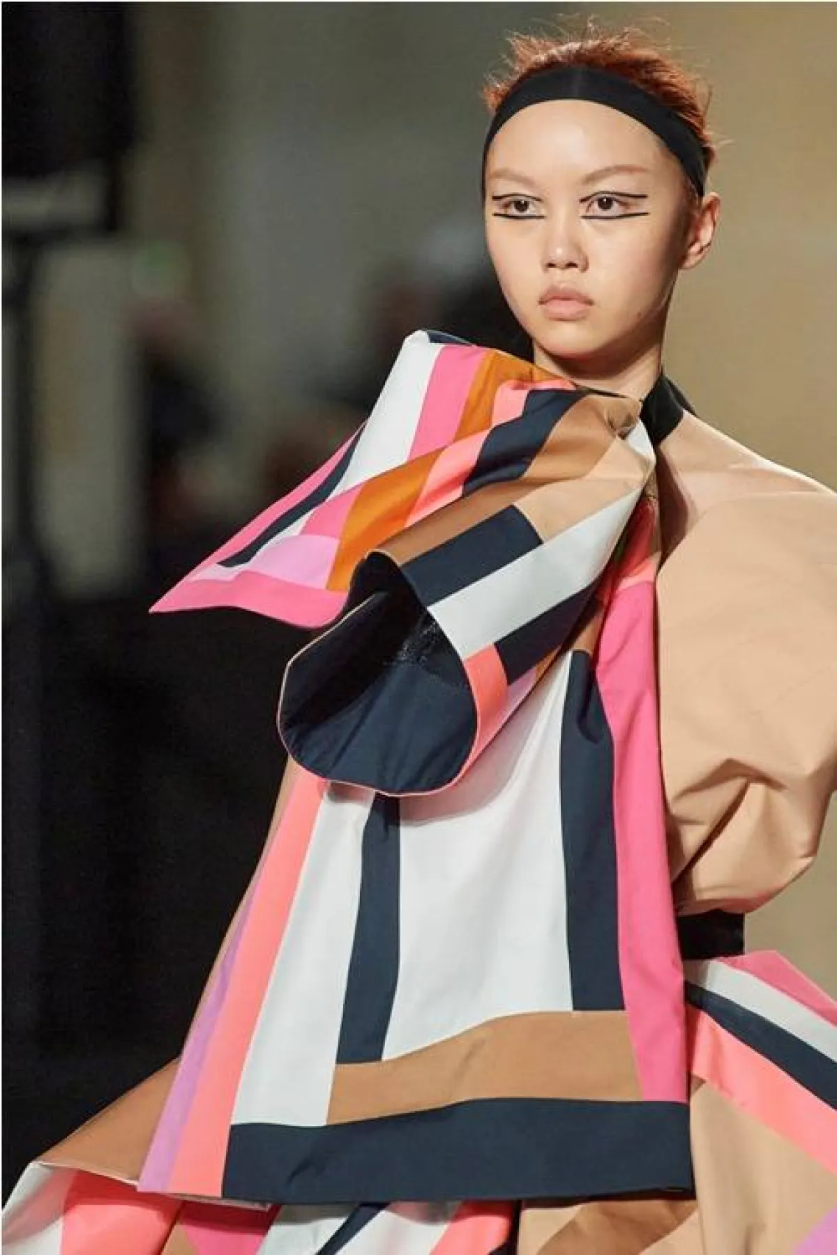 وشاح مطبّع من روكساندا Roksanda