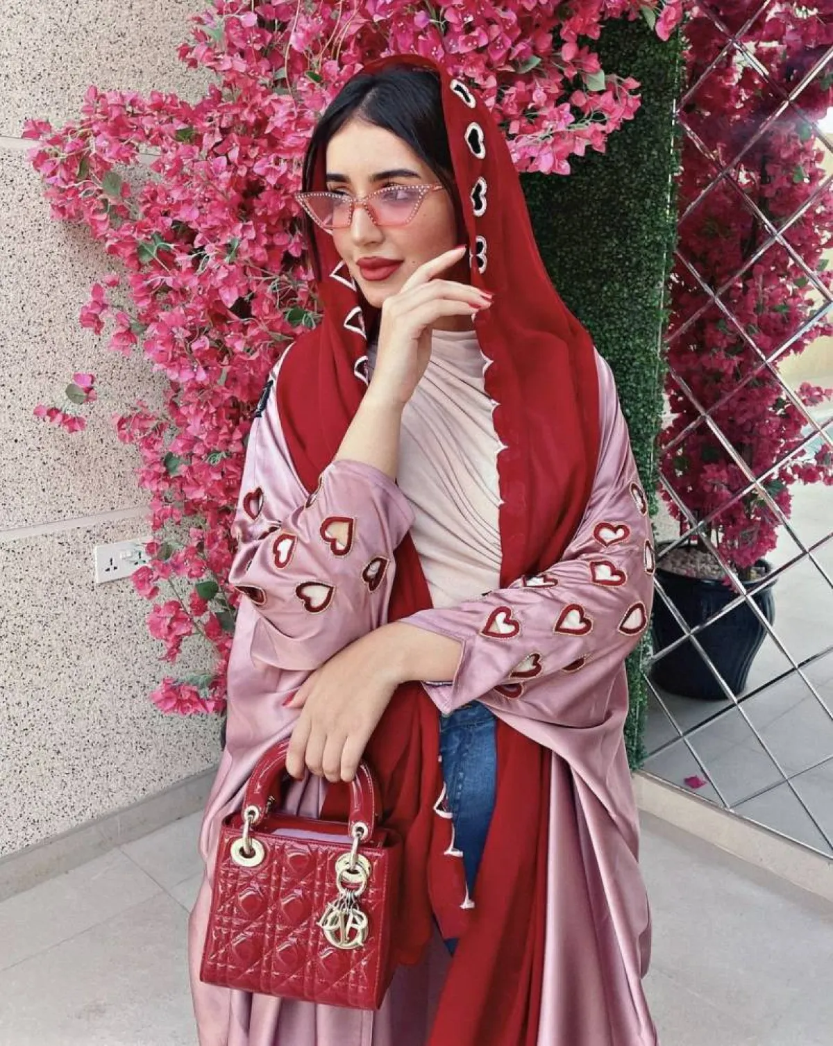 خولة المراغي بأناقة عصرية