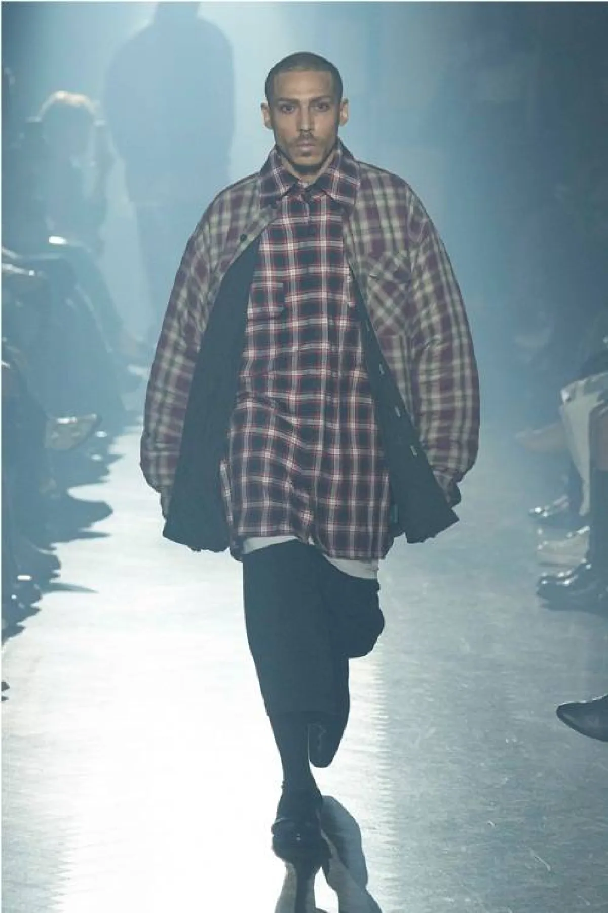 أزياء مزيَّنة بالمربَّعات من ويلي شافاريا «Willy Chavarria»