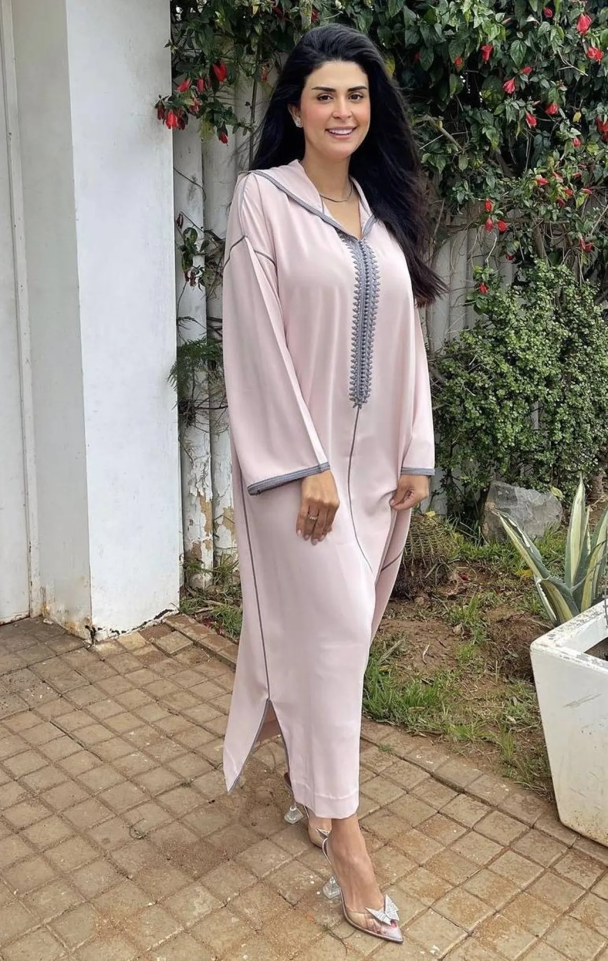 سلمى رشيد بجلابية مغربية