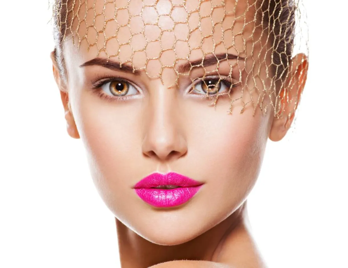 أفضل أنواع أحمر الشفاه الزهري