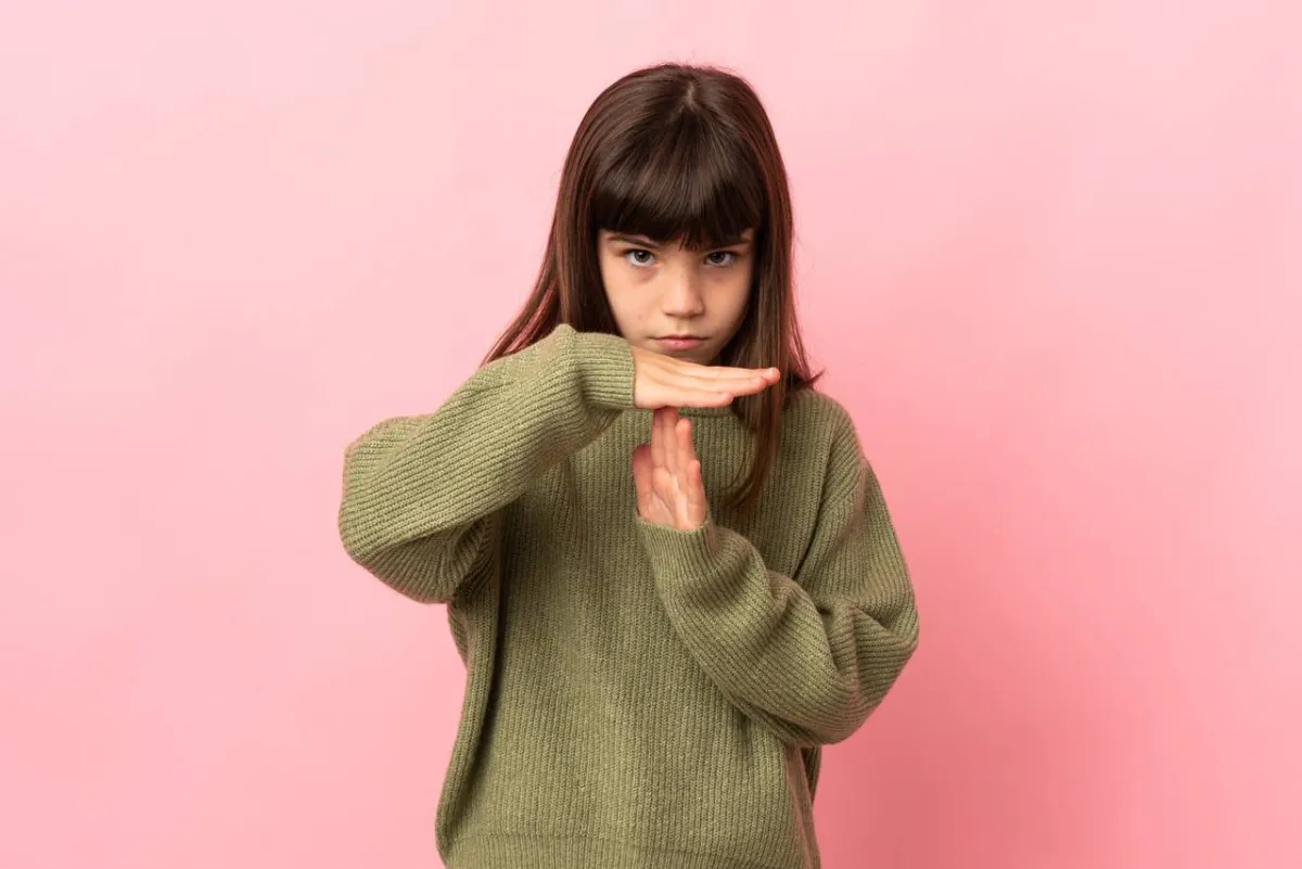 صورة لطفلة ترفض