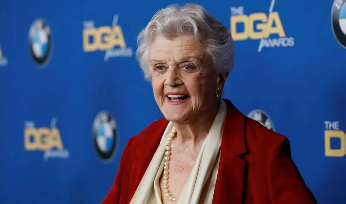 أنجيلا لانسبري- الصورة من موقع Reuters 