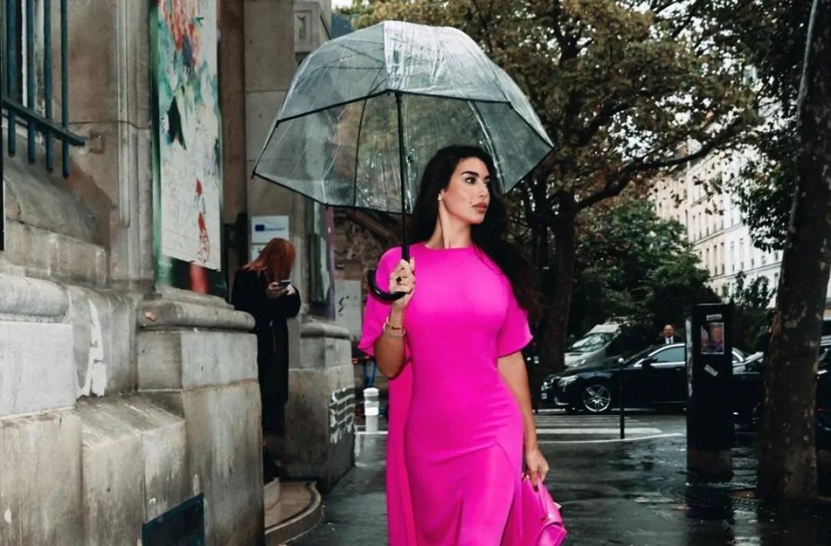 إطلالة ياسمين صبري باللون الوردي- الصورة من حسابها على إنستغرام