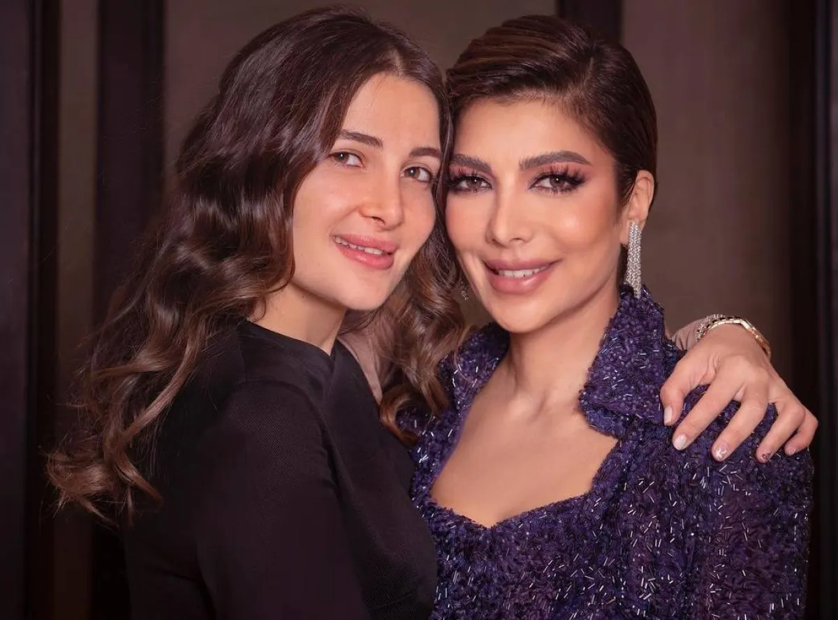 شام الذهبي وأصالة - صورة من حساب شام على انستغرام