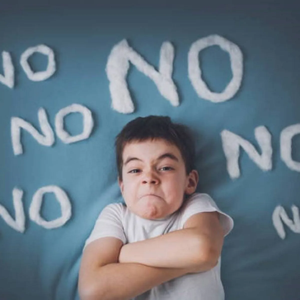 صورة لطفل معارض