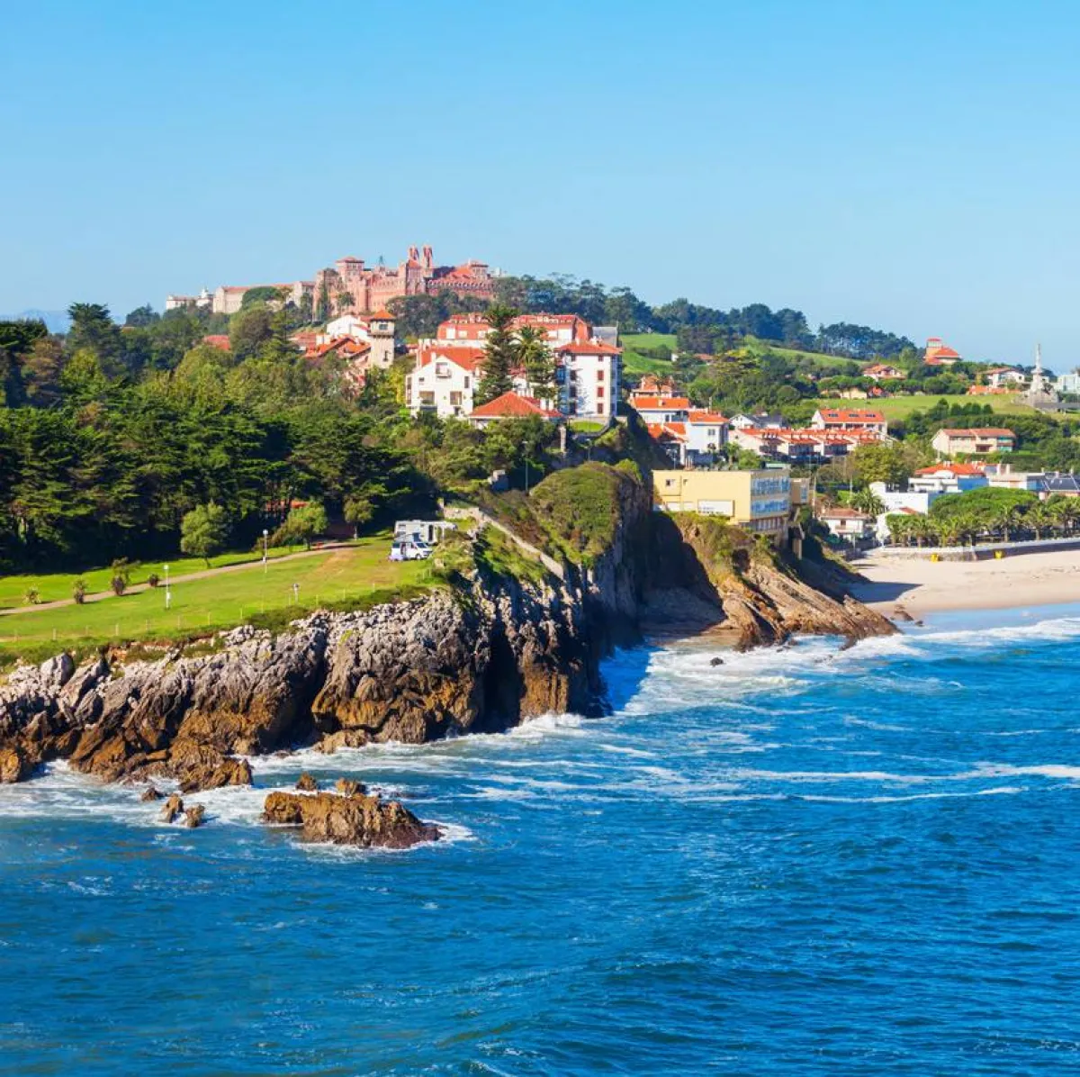 منطقة كانتابريا شمالي إسبانيا