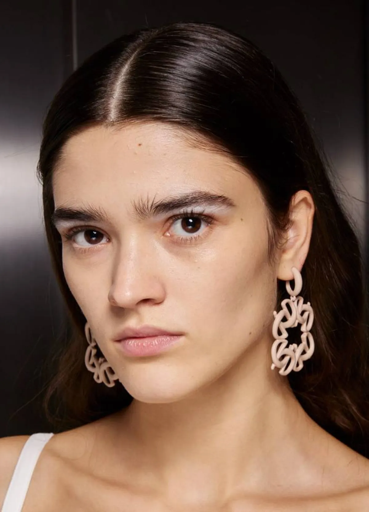 أبرز صيحات الجمال من باريس لربيع وصيف 2023 PFW SS 2023: Best Makeup Looks