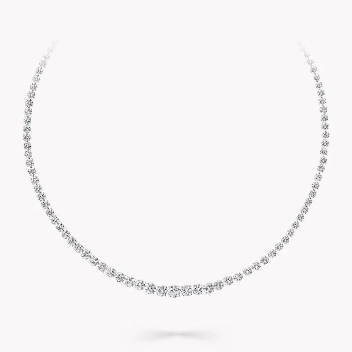 عقد Round Diamond من جراف Graff 