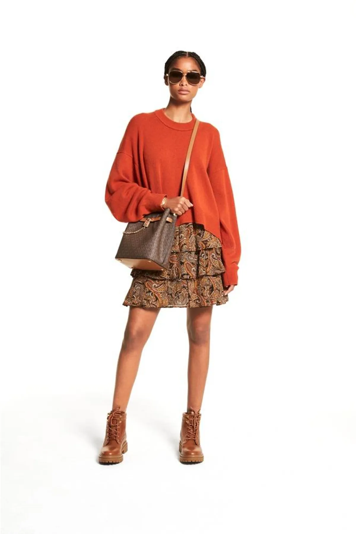 موديلات توبات صوفية لخريف 2022 من مايكل مايكل كورس Michael Michael Kors